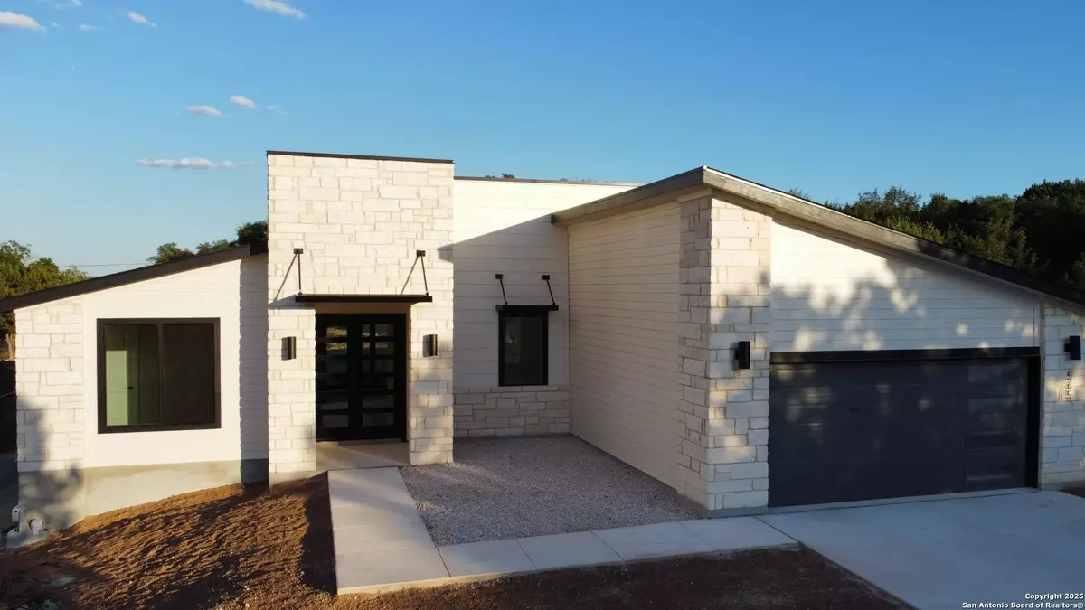 Canyon Lake, TX 78133,565 Airline