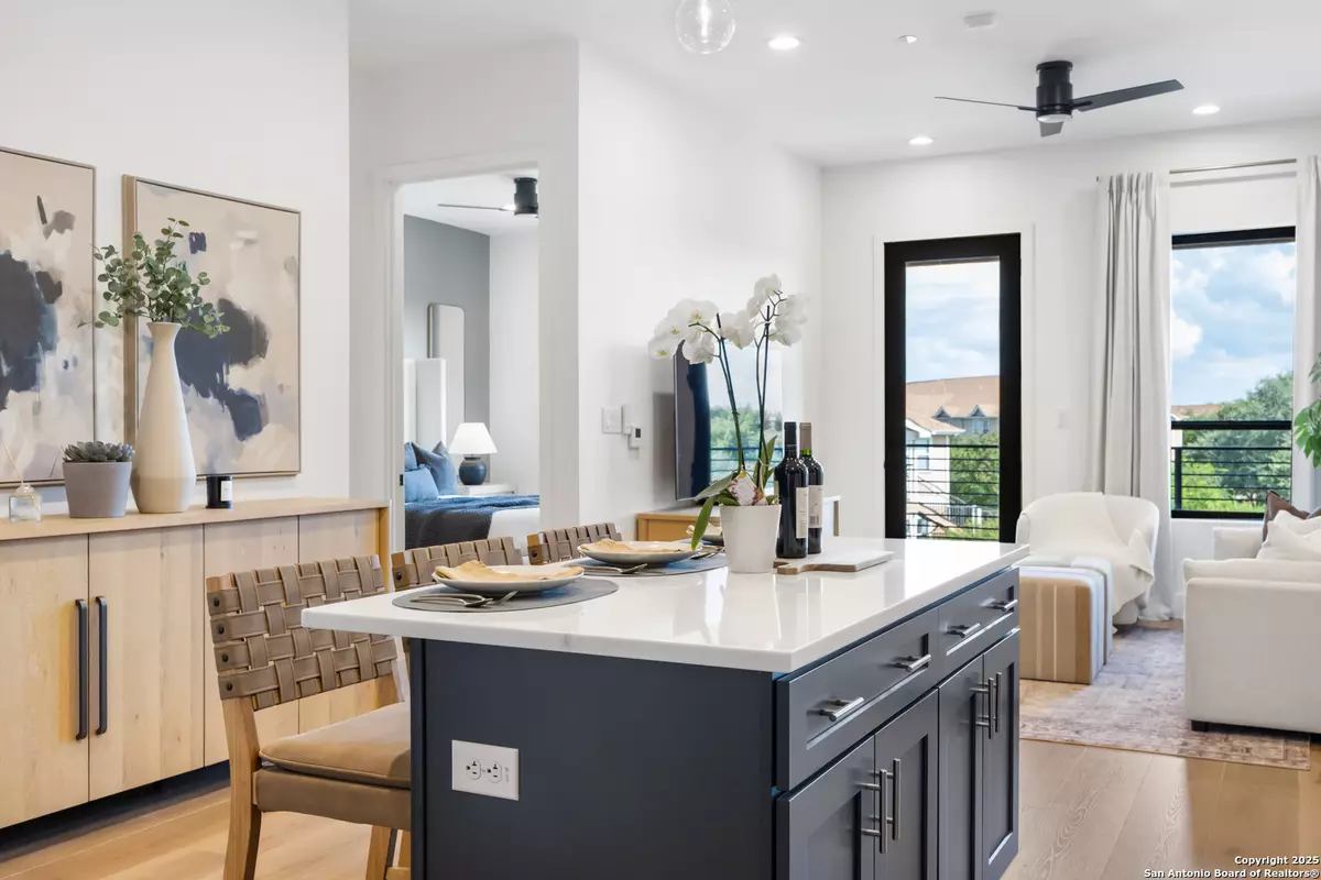 San Antonio, TX 78250,10899 Hausman UNIT 401