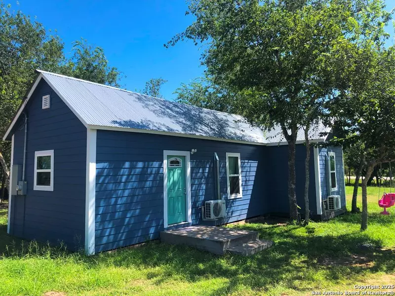 443 Bee, Normanna, 78142