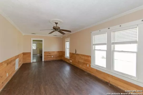 Beeville, 78102,506 E BOWIE ST