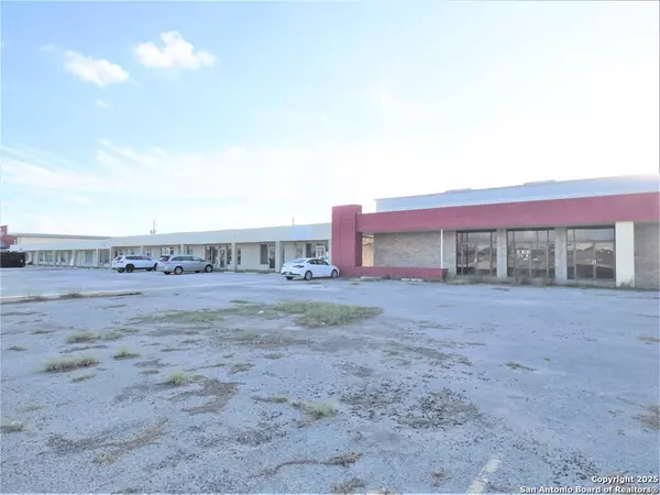 Beeville, 78102,1703 Hwy 181 Bypass  Rd