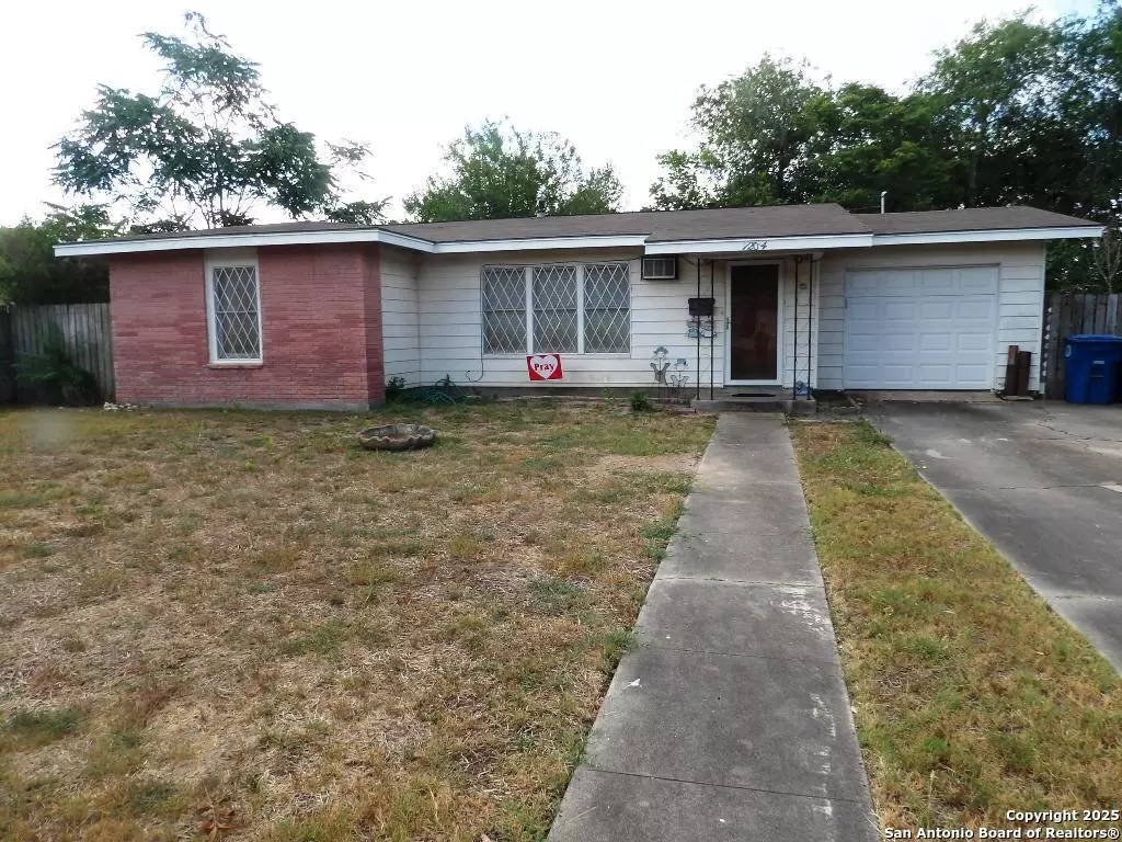 Beeville, 78102,1204 E WIDHELM ST