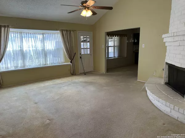 Universal City, TX 78148,170 High Oak