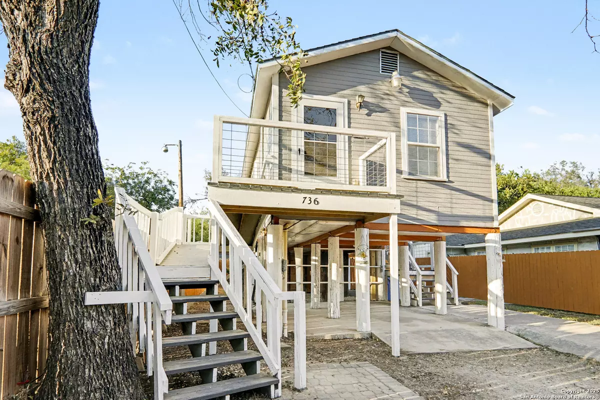 Seguin, TX 78155,736 Salinas