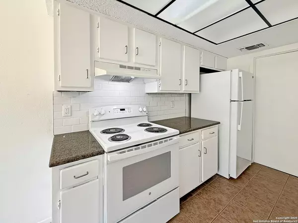 San Antonio, TX 78250,9254 Ridge Town