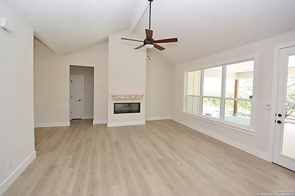 Fischer, TX 78623,1555 Birch