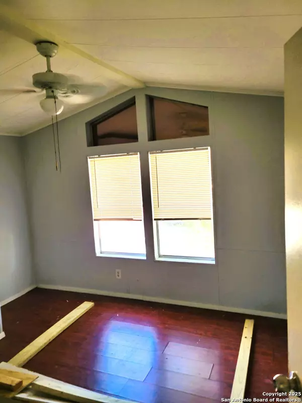 San Antonio, TX 78222,5506 Elkhunter Trail