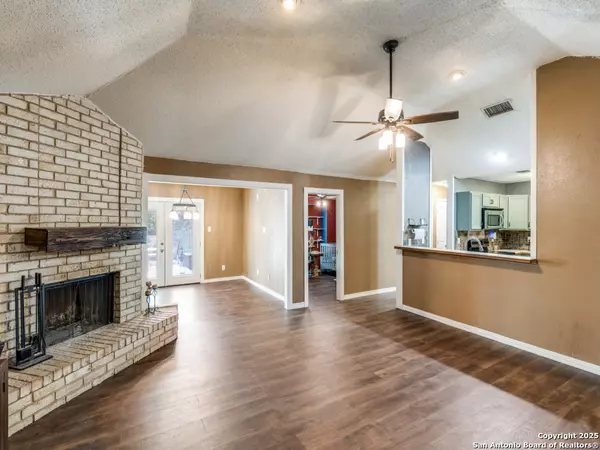 San Antonio, TX 78250,6402 Forest Vlg