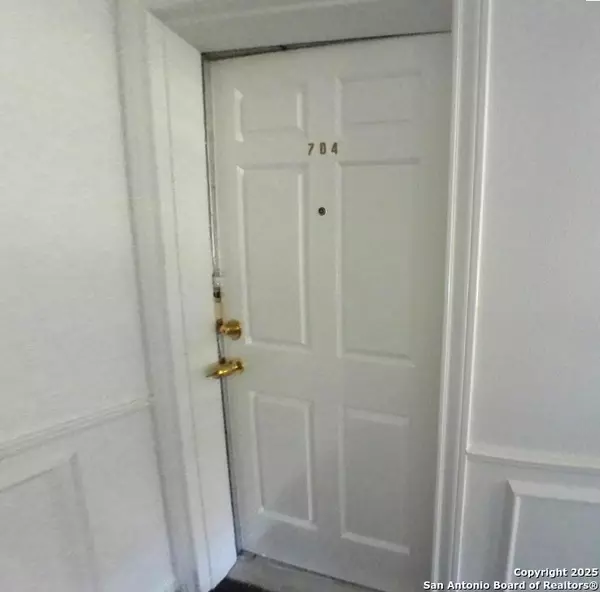 San Antonio, TX 78216,165 RAMPART DR UNIT 704
