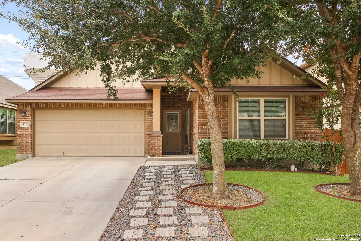Cibolo, TX 78108,433 Cactus Flower