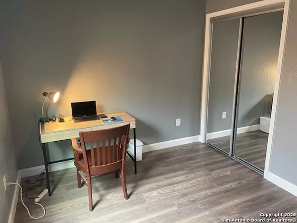 San Antonio, TX 78207,206 ROBERTS STREET UNIT 201