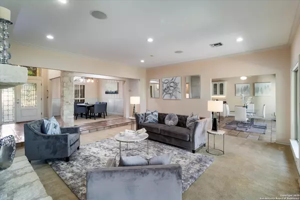 San Antonio, TX 78232-2606,2663 Rim Oak