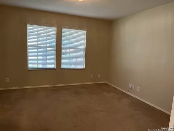 San Antonio, TX 78249,8011 Rio Niebla