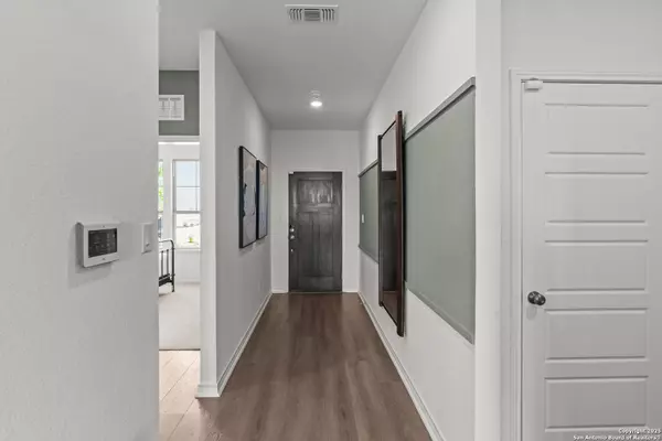 Marion, TX 78124,426 Nightingale Avenue