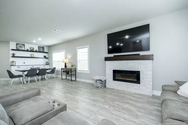 New Braunfels, TX 78130,2057 Meadow Pipit