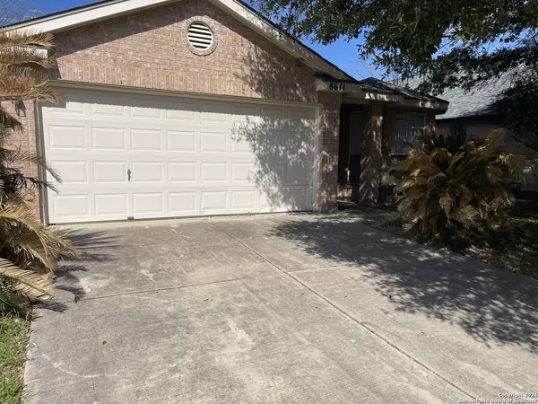 8611 RITA LEON, San Antonio, TX 78250-6509