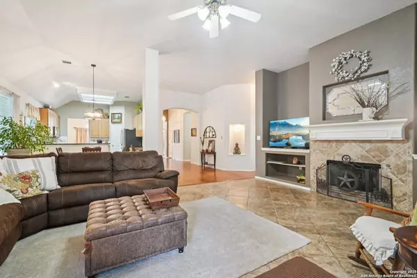 Schertz, TX 78154,4500 Grand Forest