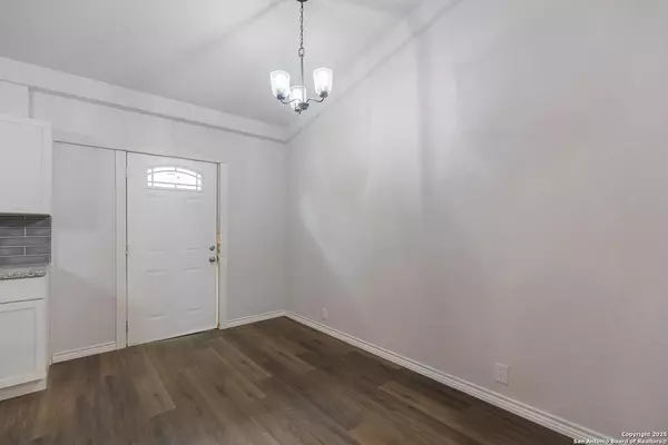 San Antonio, TX 78224,1402 Edris