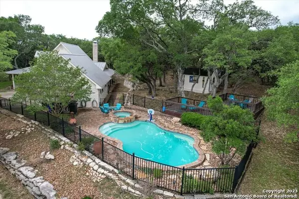 1241 Village Top,  Canyon Lake,  TX 78133