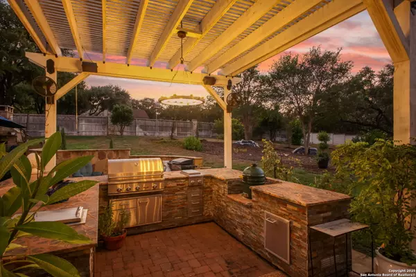 Garden Ridge, TX 78266,21510 Forest Waters