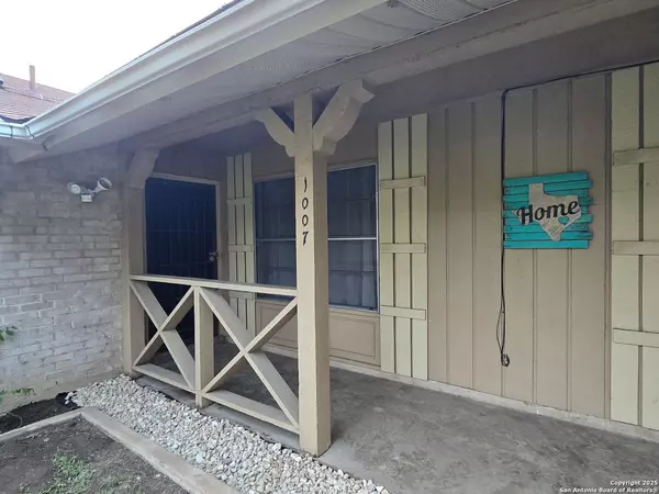 1007 Evening Dun St., San Antonio, TX 78213