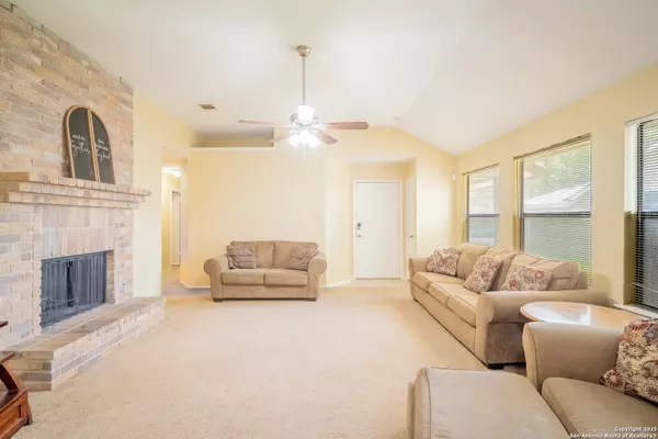 San Antonio, TX 78233,5619 Sunup Dr