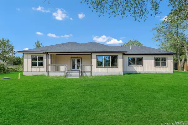 Elmendorf, TX 78112,23048 Hilltop Peaks