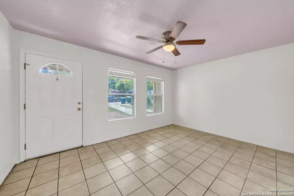 San Antonio, TX 78227,123 Westknoll