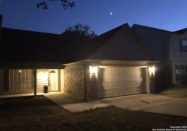9135 Rue De Lis, San Antonio, TX 78250