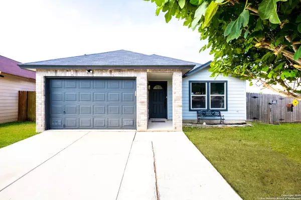 Converse, TX 78109,6619 Highland Grass