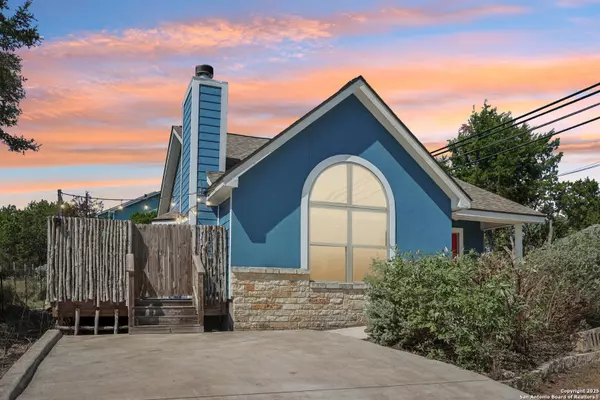 1187 Green Hill Dr, Canyon Lake, TX 78133