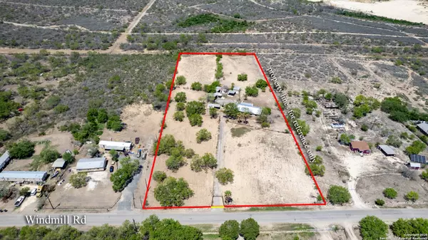 Uvalde, TX 78801,1390 Windmill