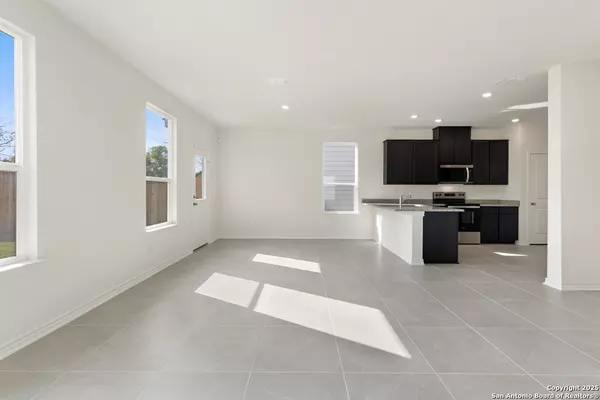 San Antonio, TX 78222,4530 OTRA OTRA DRIVE