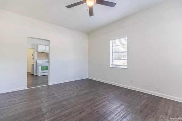San Antonio, TX 78211,1638 mayfield