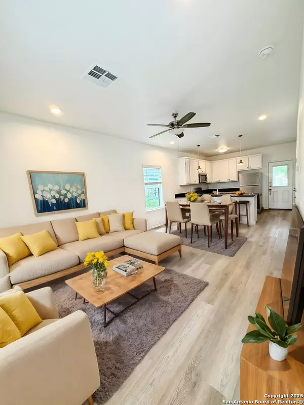 707 RUNNELS AVE, San Antonio, TX 78208