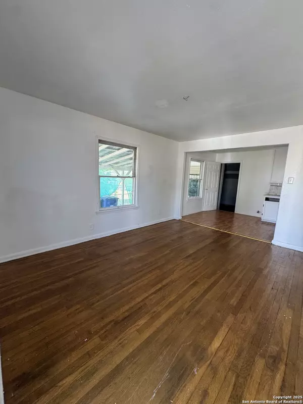 San Antonio, TX 78214,714 Rochambeau
