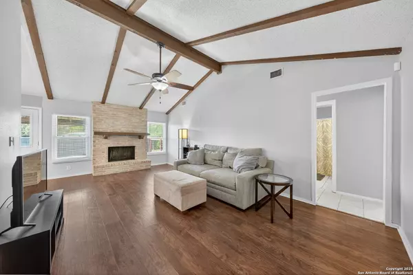 San Antonio, TX 78239,6606 Courtyard