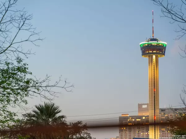 San Antonio, TX 78210,437 Devine Street