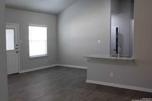 New Braunfels, TX 78130,435 Emma Dr