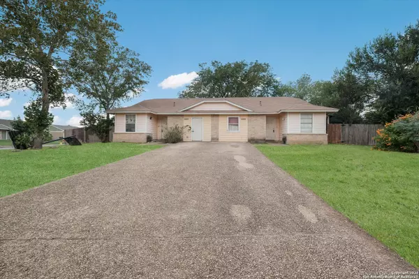 San Antonio, TX 78250,5205 Meadow Pond St