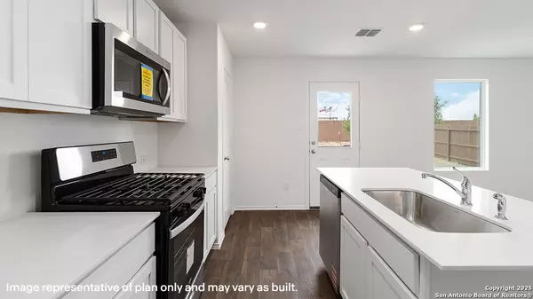 San Antonio, TX 78253,1674 House Finch Drive