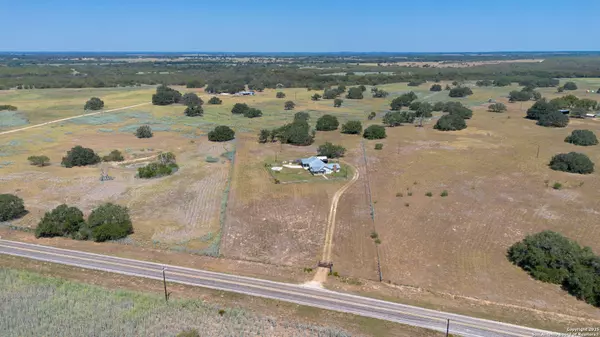 Nixon, TX 78140,3752 FM 77