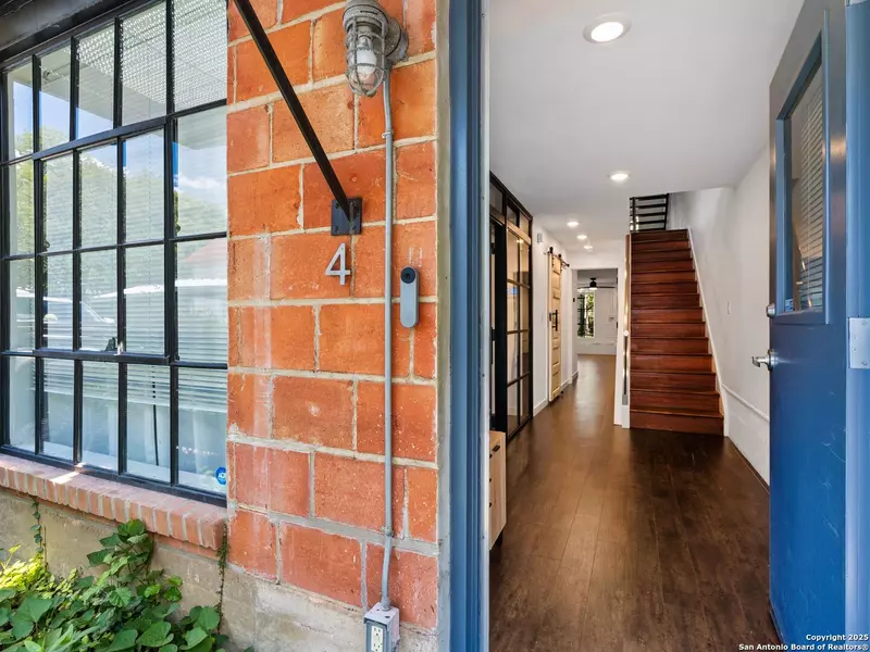 212 Madison UNIT 4, San Antonio, TX 78204