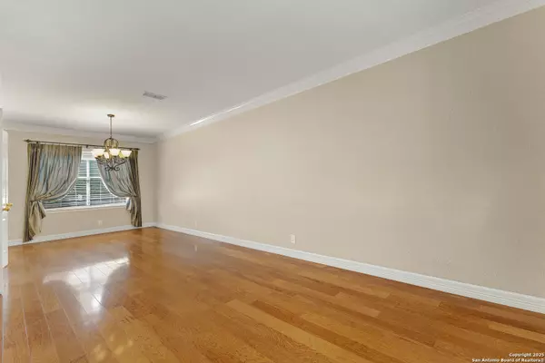 San Antonio, TX 78230,13835 Shavano Glenn