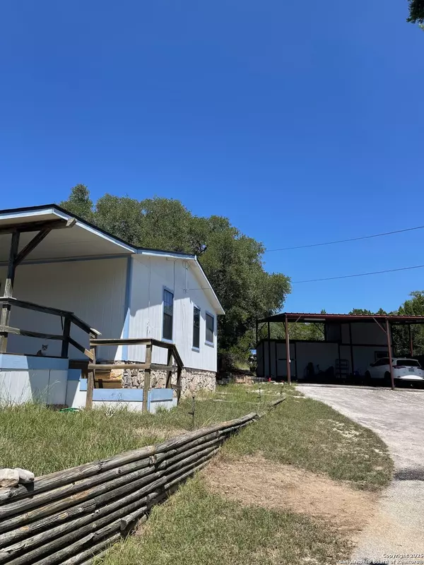 Pipe Creek, TX 78063,235 Scenic Pass