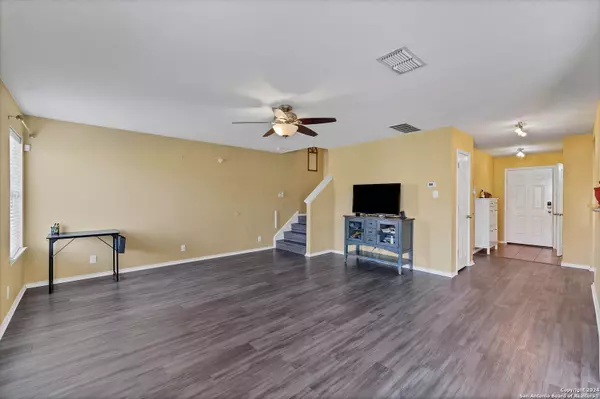 Converse, TX 78109,2311 Salmon Crk