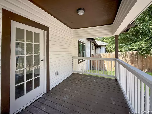 San Antonio, TX 78212,419 Huisache