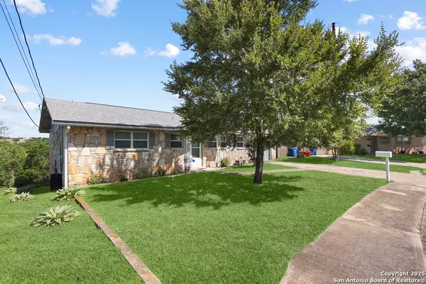 Kerrville, TX 78028,115 Village