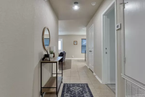 San Antonio, TX 78245,1418 Dove Bend