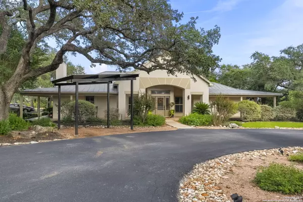 San Antonio, TX 78266,22050 Hanging Oak